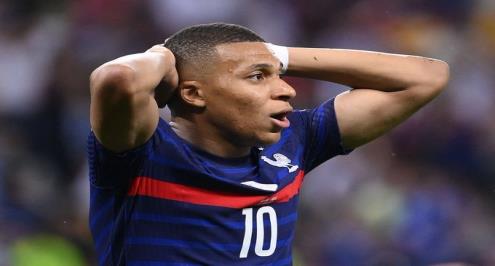 ديشان: مبابي سيشارك في مباراة جنوب أفريقيا الودية